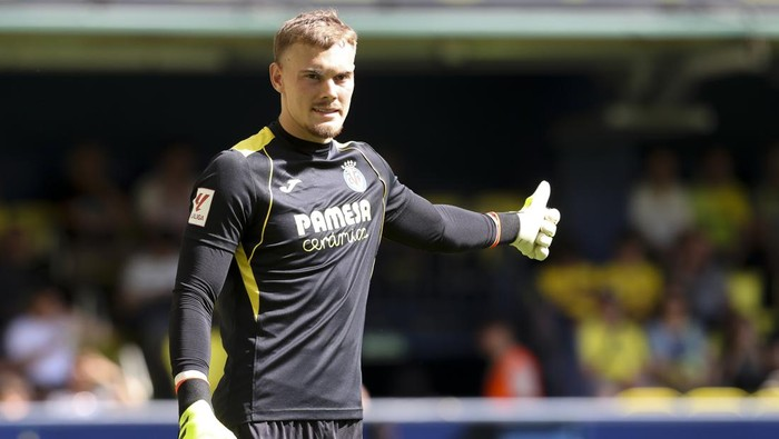 FIlip Jorgensen akan merapat ke Chelsea. (Foto: Ivan Terron/Europa Press via Getty Images)