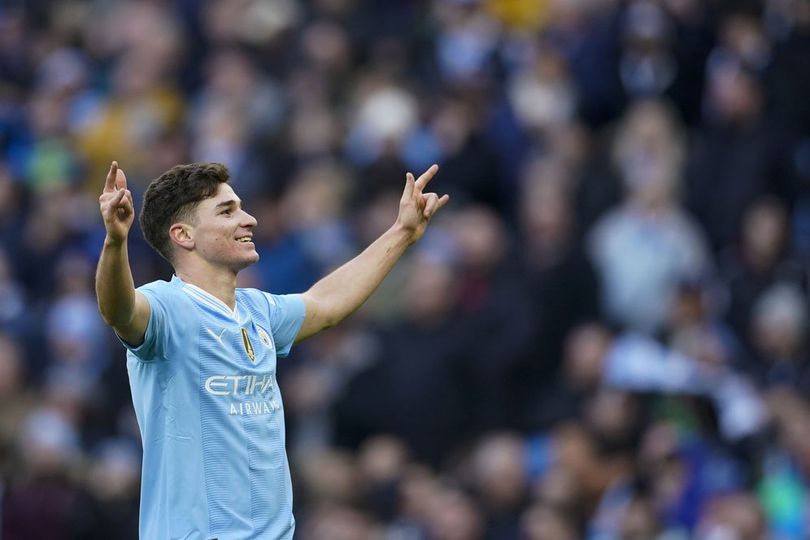 Selebrasi gol Julian Alvarez dalam laga Manchester City vs Huddersfield di FA Cup 2023/2024 (c) AP Photo/Dave Thompson